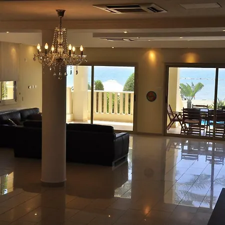 Sunrise Beach Villa Larnaca